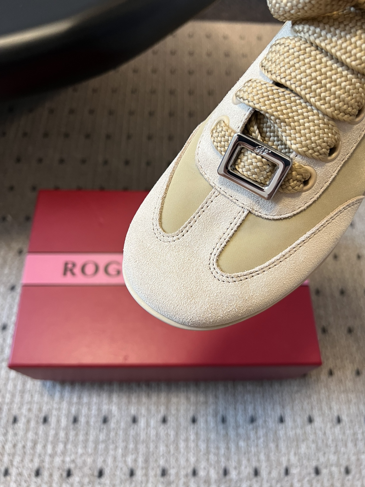 Roger Vivie* 25ss 新款德训休闲鞋 注重舒适度的宝子一定要留这款！莞产版本，原版开发，版