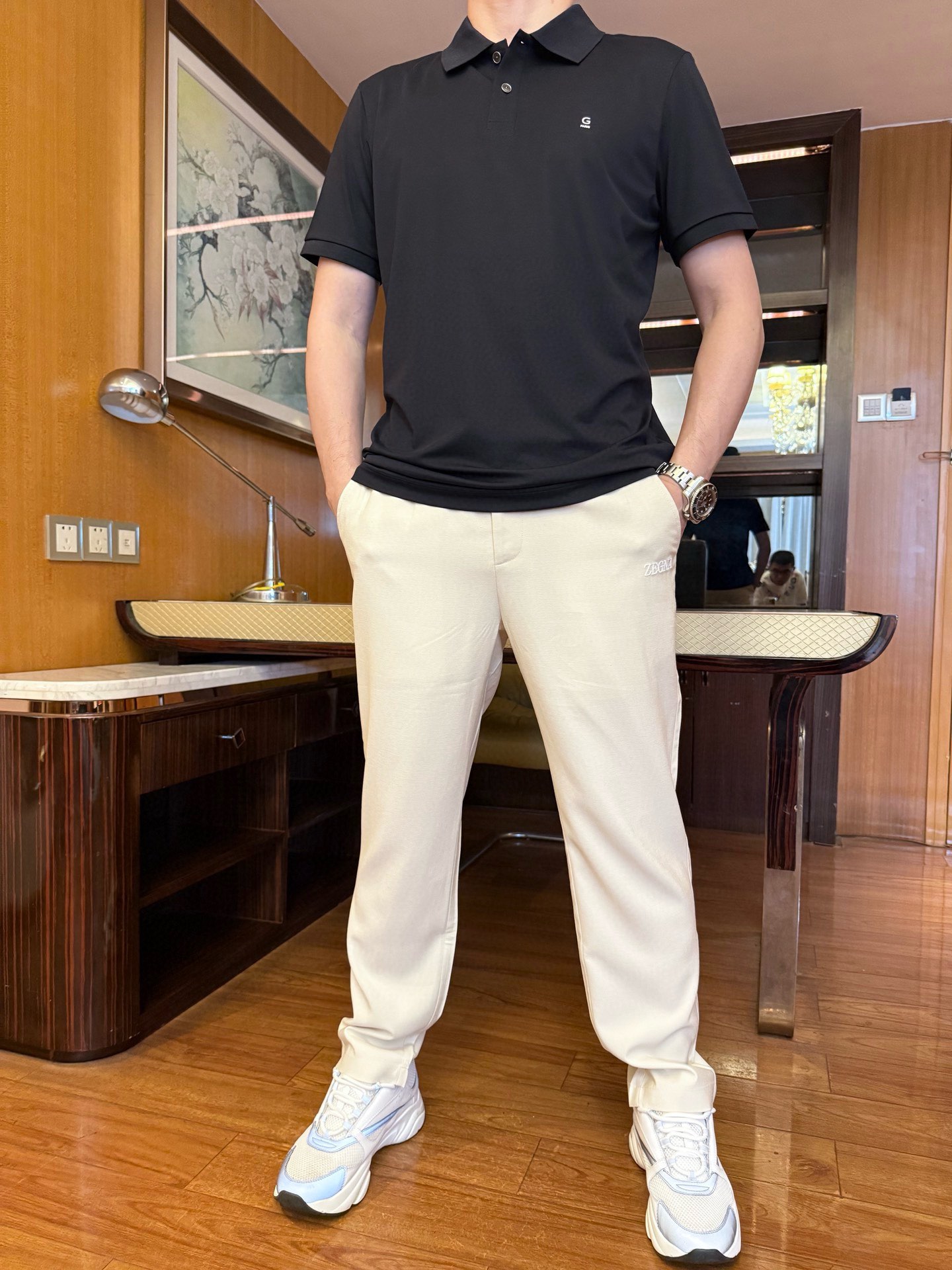 NO:515729,Guqi-2025 latest hot Polo shipments, hot-selling items in Europe and the United States!  Selected Italian imported bead flooring fabrics with simple and elegant designs, the brand logo on the chest is quite elegant, and there is no need to say much about the effect of the upper body. The number of codes is 48-56 (model 173/130 wears 48, with Hong Kong Lane Crawford gift box packaging), alexander wang19860909古琦-2025最新爆款Polo出货 欧美热销单品！精选意大利进口珠地棉面料搭配简约大方的设计,胸口的品牌标志相当彰显雅致 上身效果不用多说.码数48-56（模特173/130穿48、配香港连卡佛礼盒包装）,,alexander wang,Men's clothing