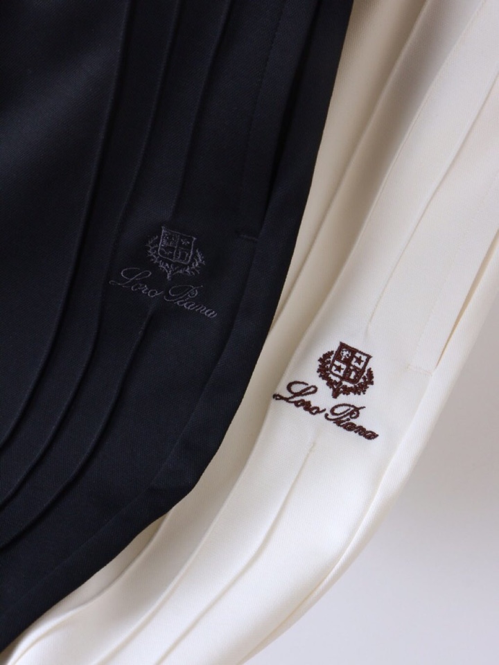 Loro Piana 诺悠翩雅lP🆕 老钱风男士菱格纹轻奢短裤夏日炎炎，收到lP🆕的清新之作，裤腰采用，