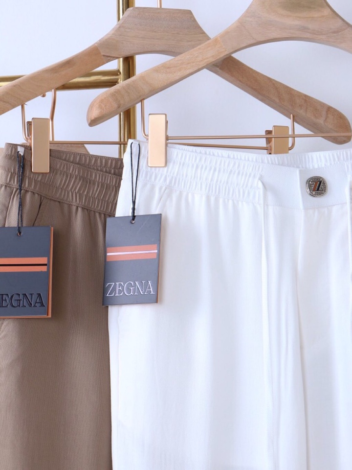 Ermenegildo Zegna 杰尼亚纯天丝休闲裤奢品专用面料，透气吸汗，舒适爽滑。出行休闲通勤高尔