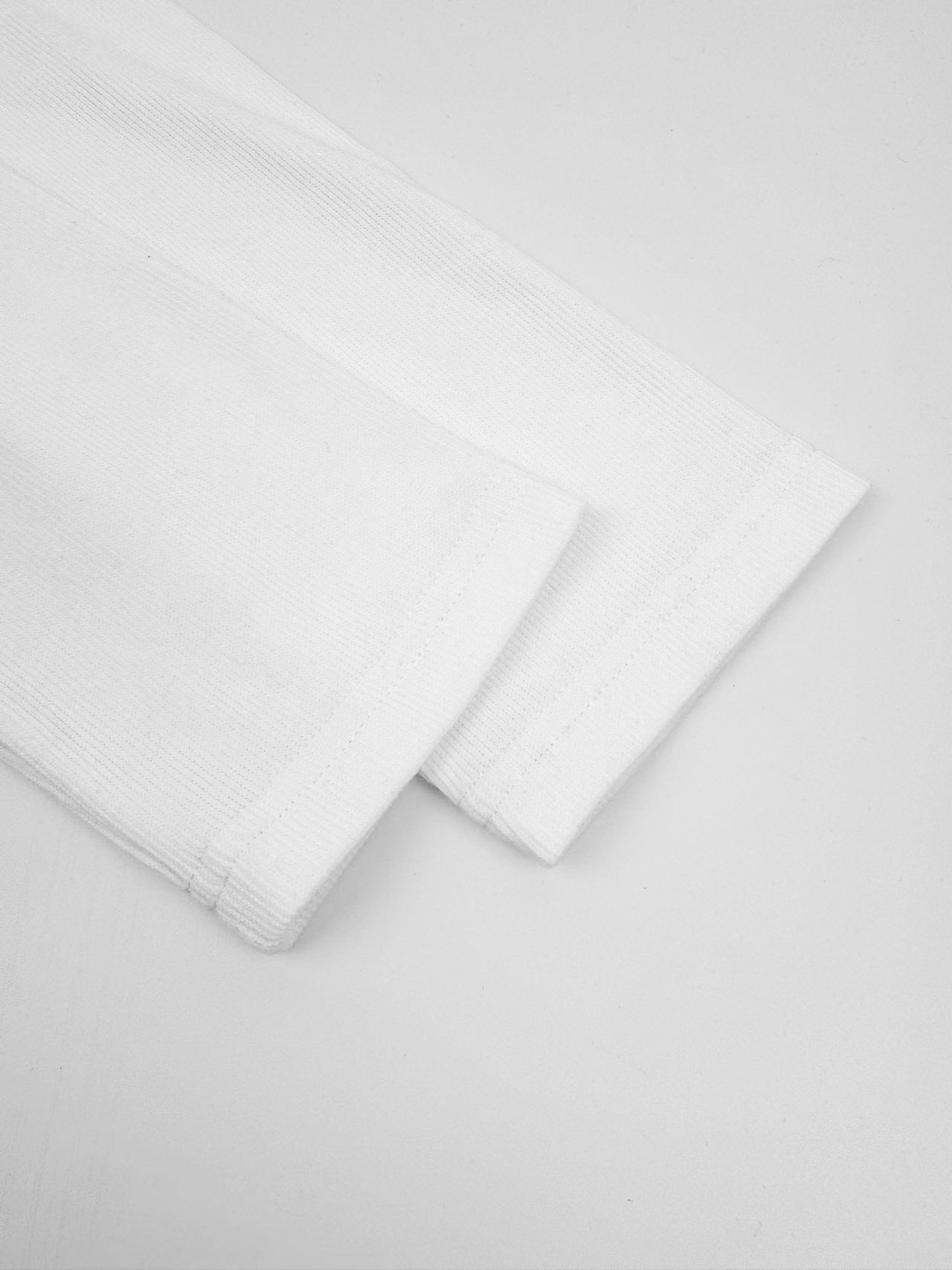 Celinee Women's White Long Sleeve T-Shirt with Embroidered Logo - Elegant and Soft 7 i1756140571 1680 7