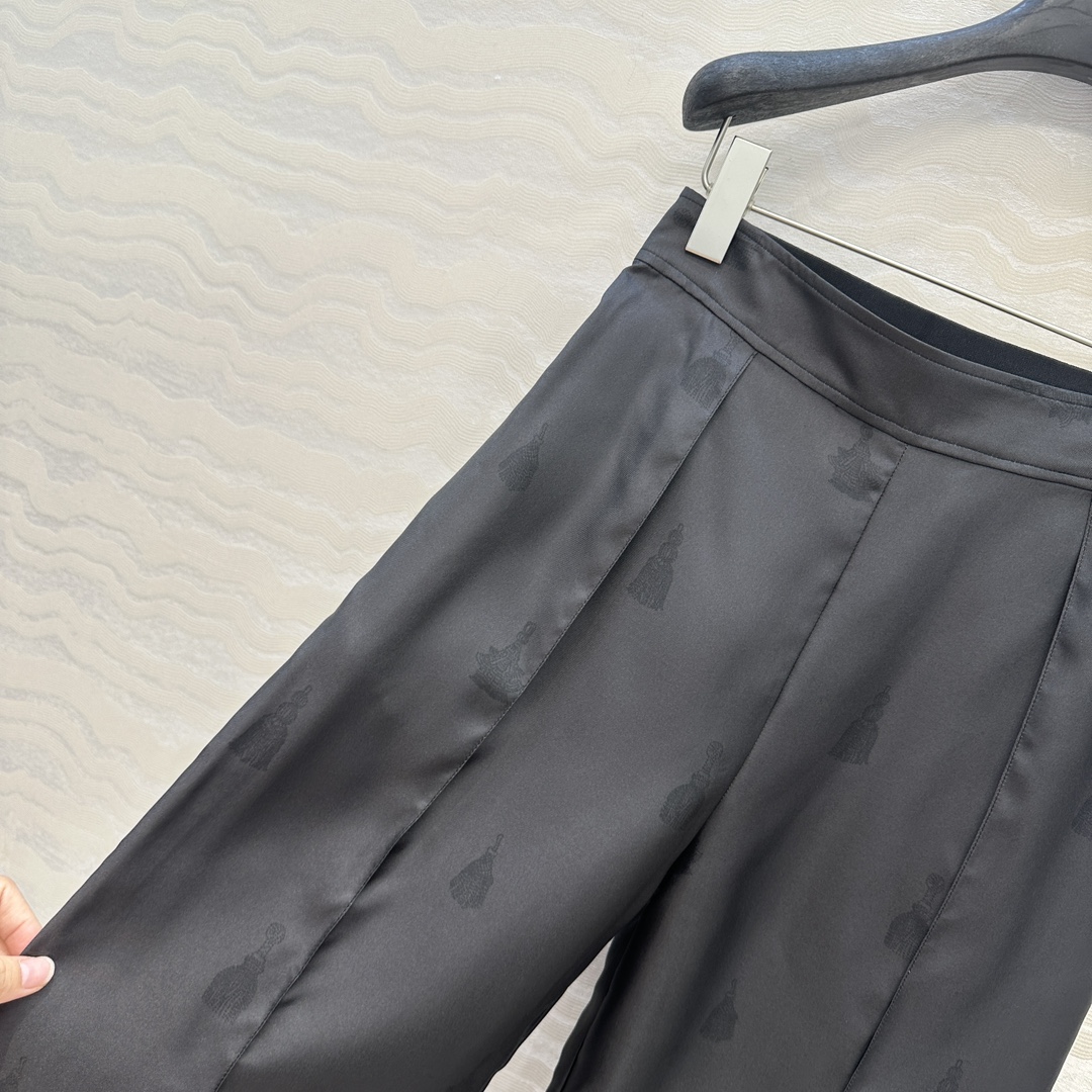 独家首发，原单品质💕 H系25s早秋新品💕Palefroi Remix图案定位印花真丝阔腿直筒裤！100