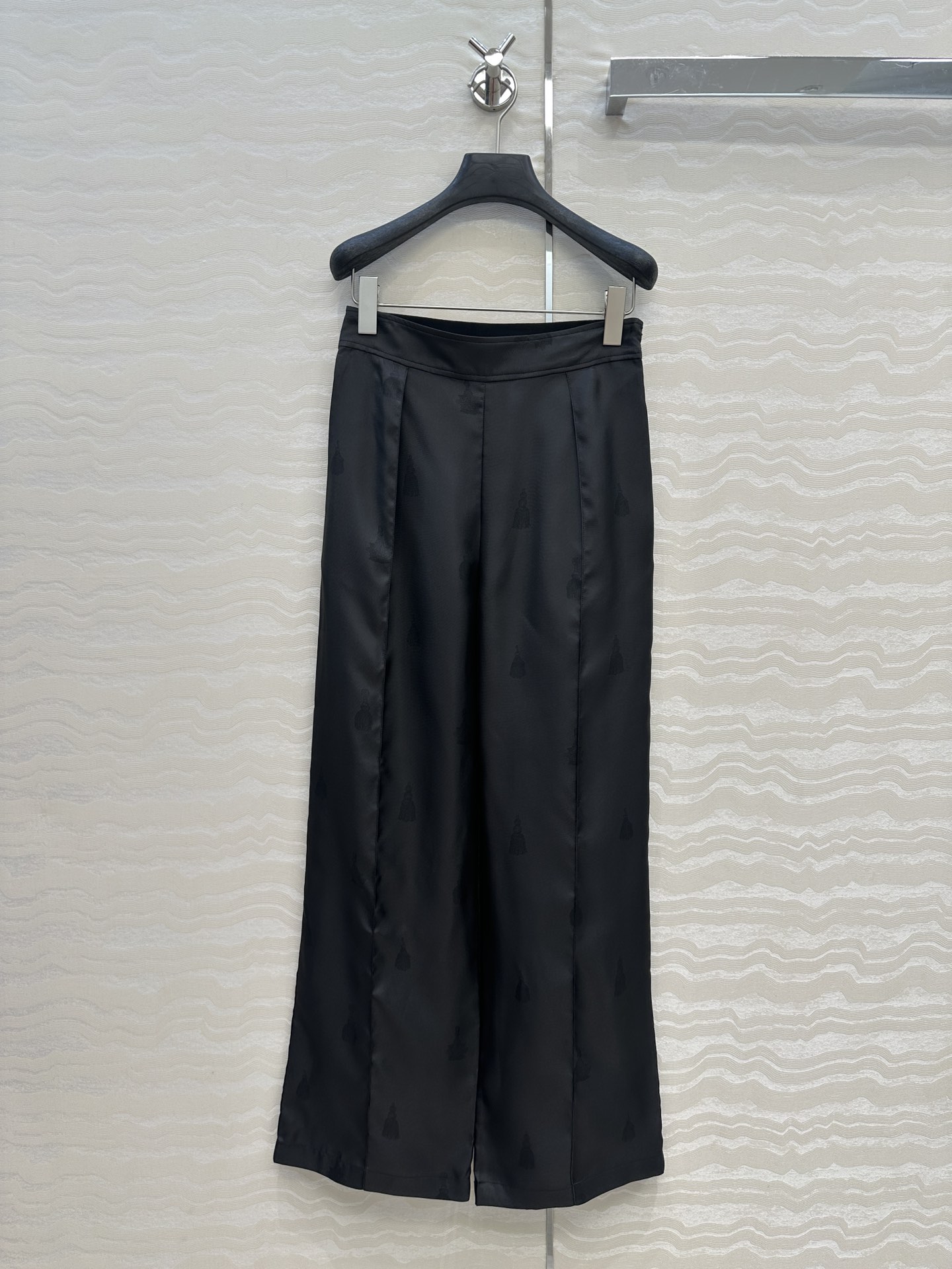 独家首发，原单品质💕 H系25s早秋新品💕Palefroi Remix图案定位印花真丝阔腿直筒裤！100