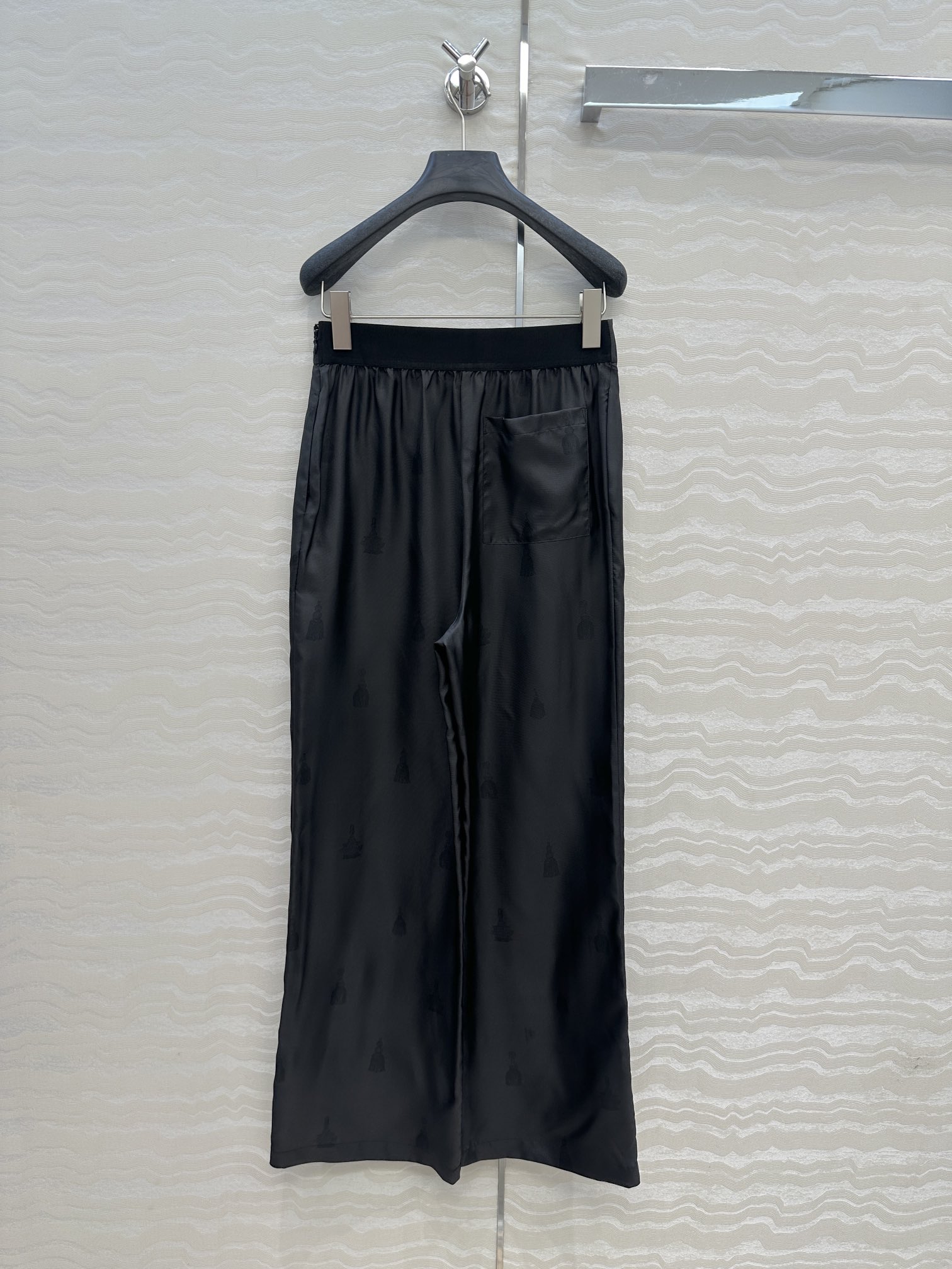 独家首发，原单品质💕 H系25s早秋新品💕Palefroi Remix图案定位印花真丝阔腿直筒裤！100