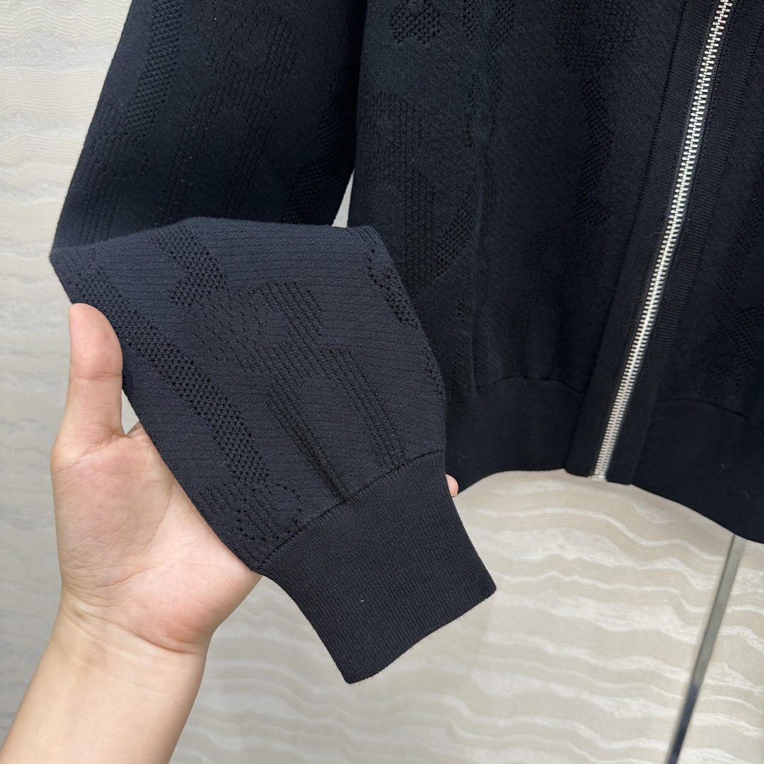 独家首发❤️原单品质，H高智感穿搭，Palefroi Remix图案定位提花针织小外套！瑞士机双织工艺，