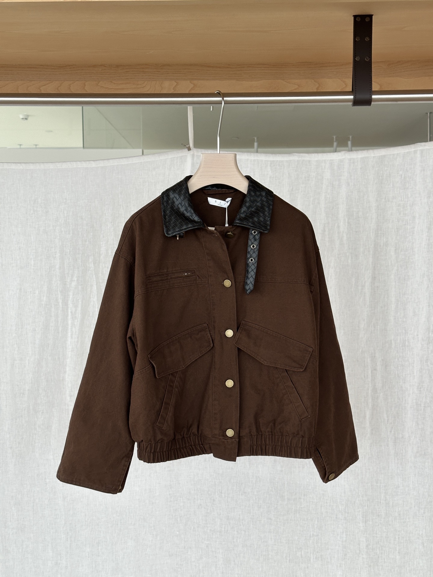 NO:474460,YS ｜ NEW ARRIVALS! Hot Cocoa leather jacket Silhouette Super fashionable P SML,,jackets & coats,alexander wang19860909YS ｜ NEW ARRIVALS! 热可可拼皮外套 廓形感 超级时髦 P SML,,jackets & coats,alexander wang,Women's clothing