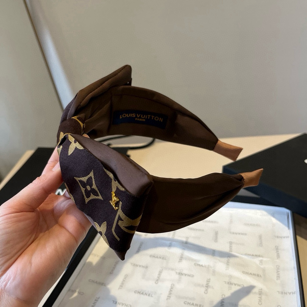 🆕

Lv路易威登老花新款发箍