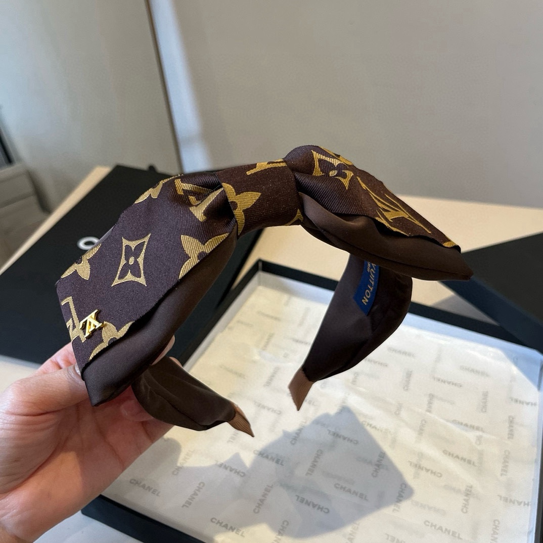 🆕

Lv路易威登老花新款发箍