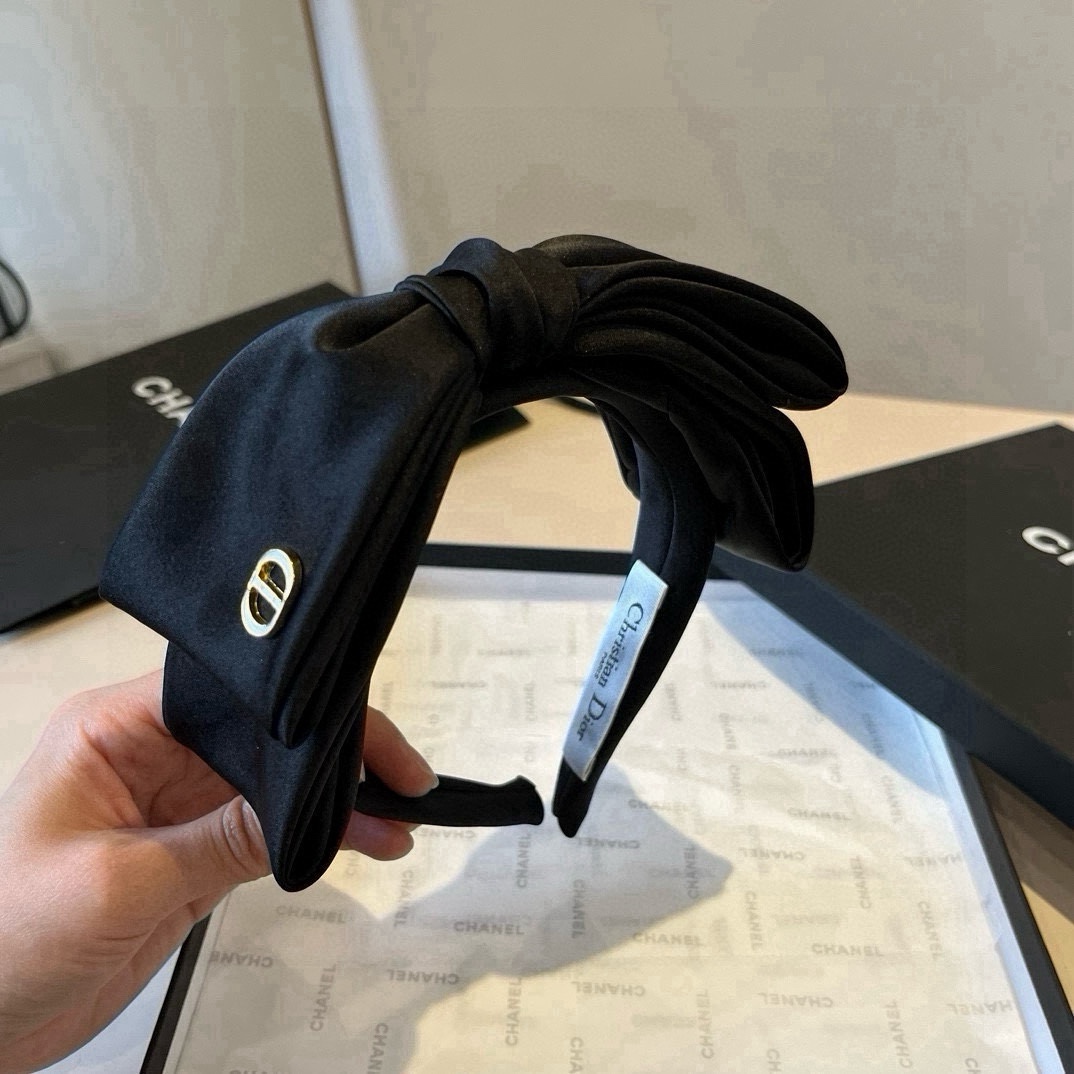 🆕

Dior迪奥新款发箍