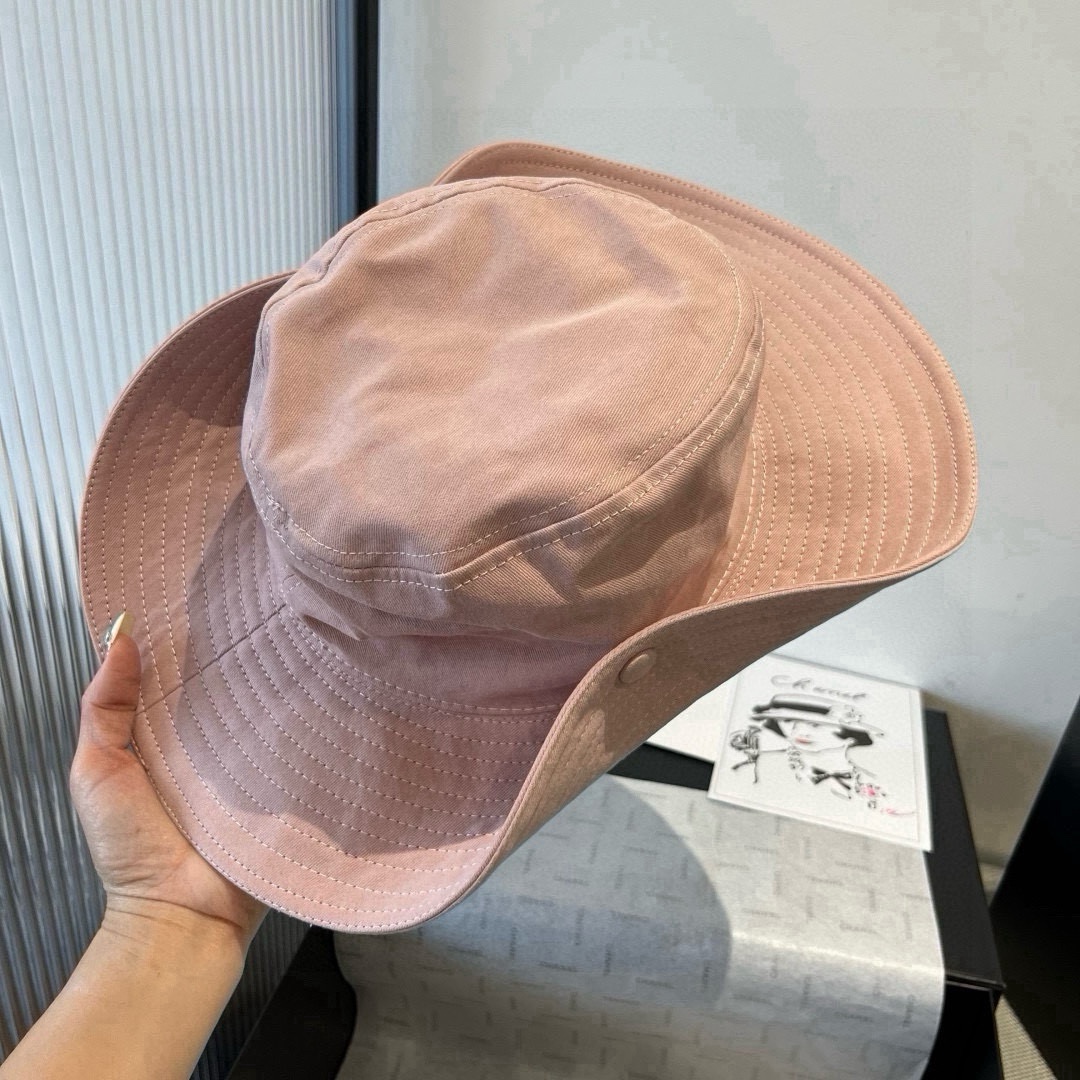 🆕

miumiu缪缪高端牛仔渔夫帽，原单品质，头围57cm