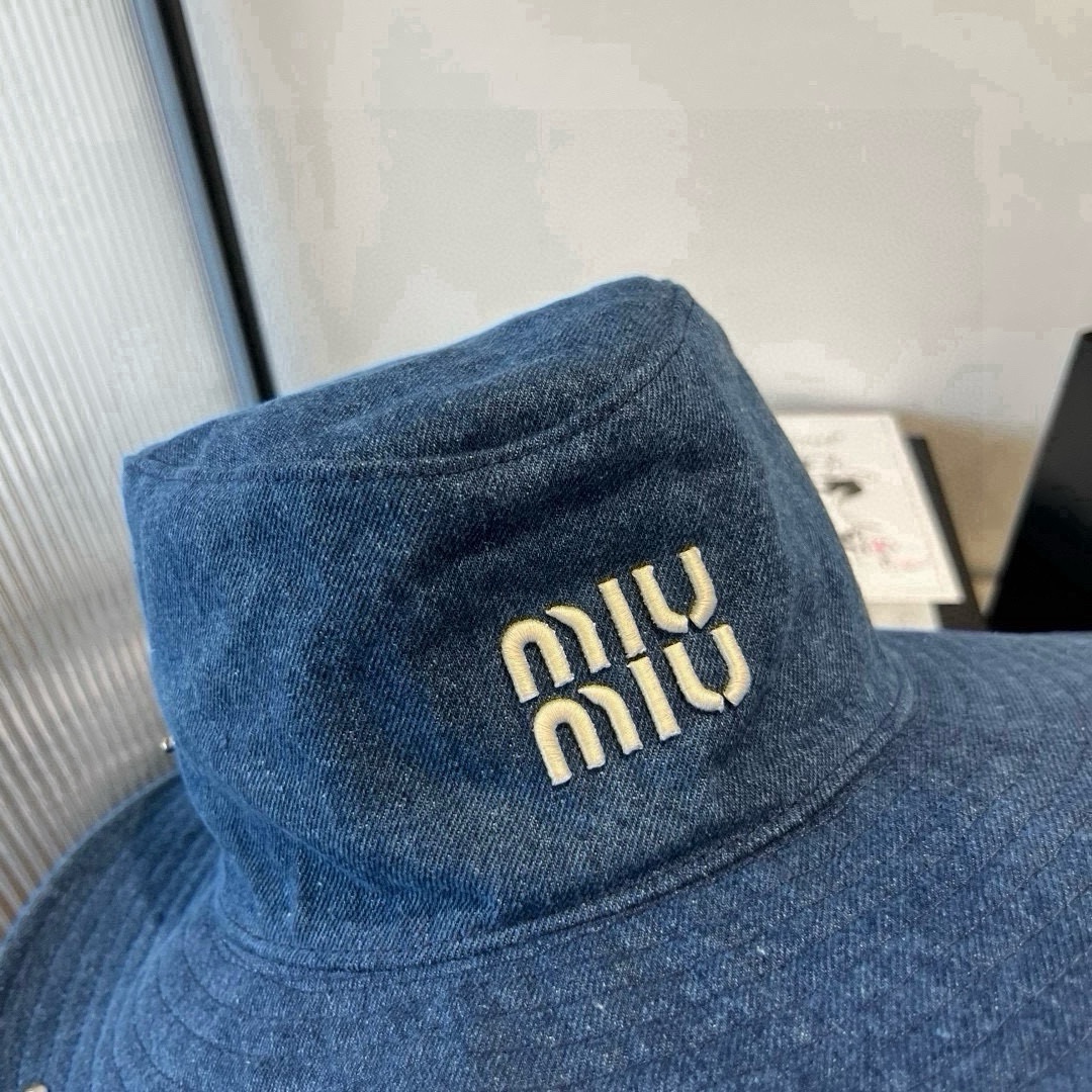🆕

miumiu缪缪高端牛仔渔夫帽，原单品质，头围57cm