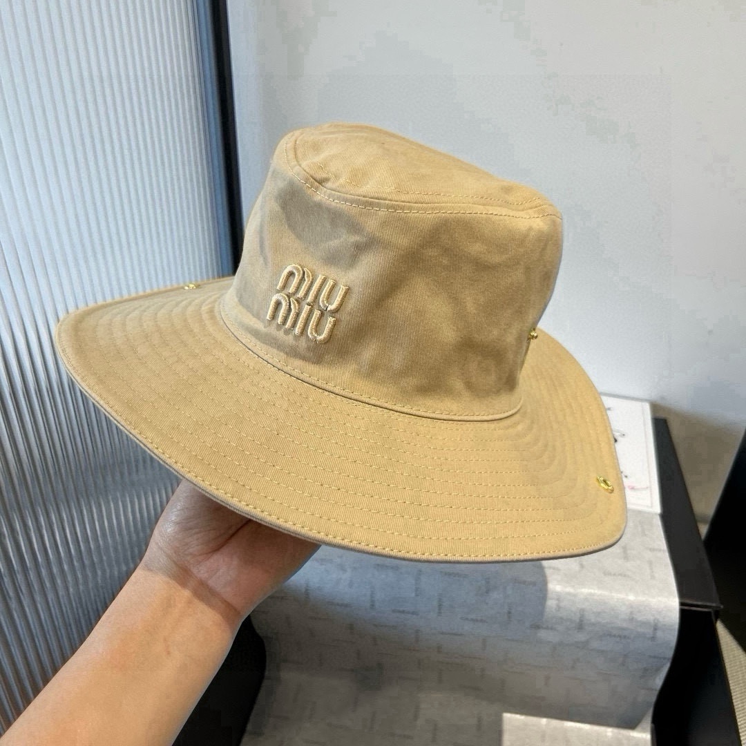 🆕

miumiu缪缪高端牛仔渔夫帽，原单品质，头围57cm