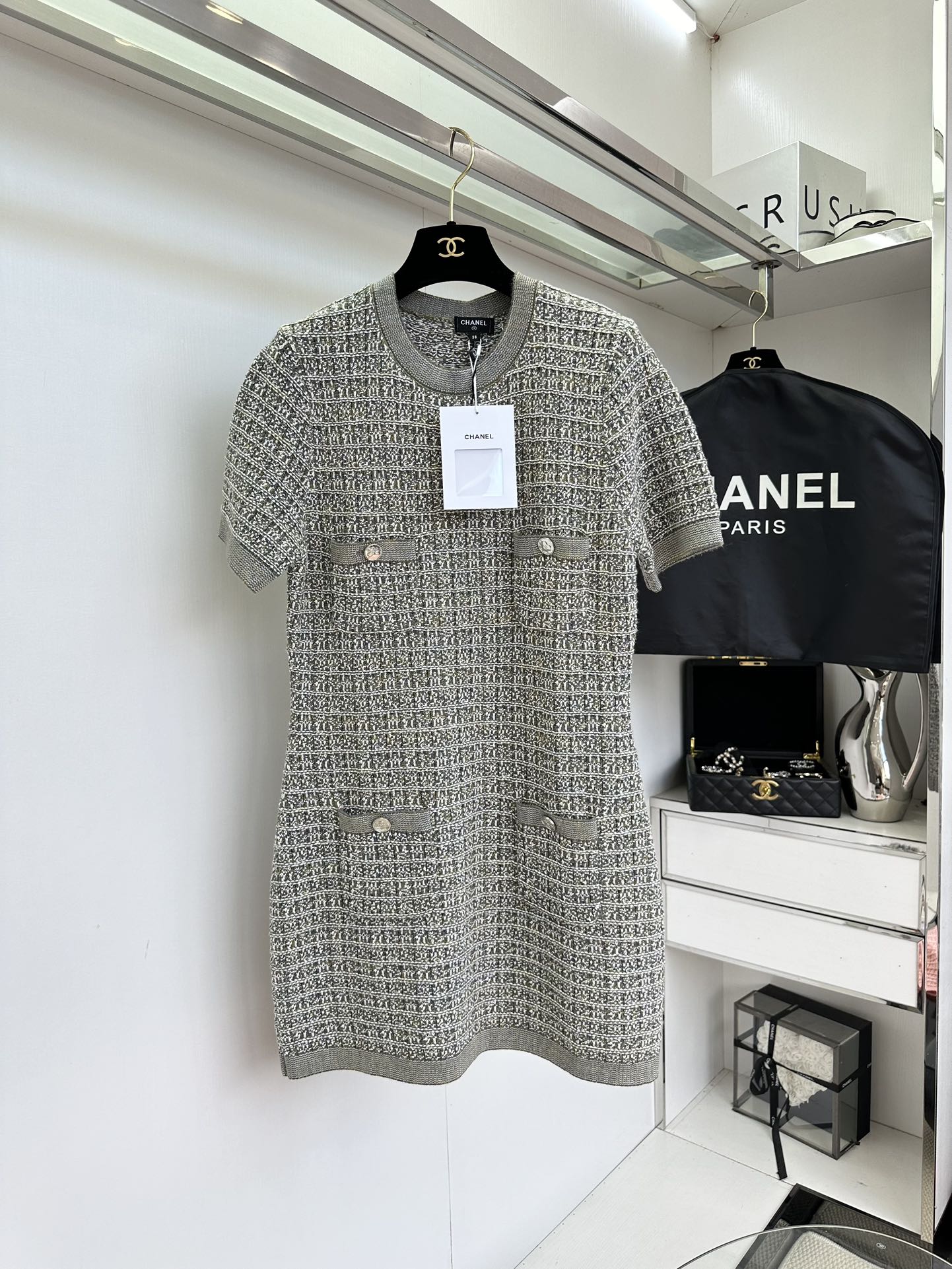 Elegant Floral Yarn Knitted Round Neck Dress - Chic & Comfortable 5 i1756214891 778 3