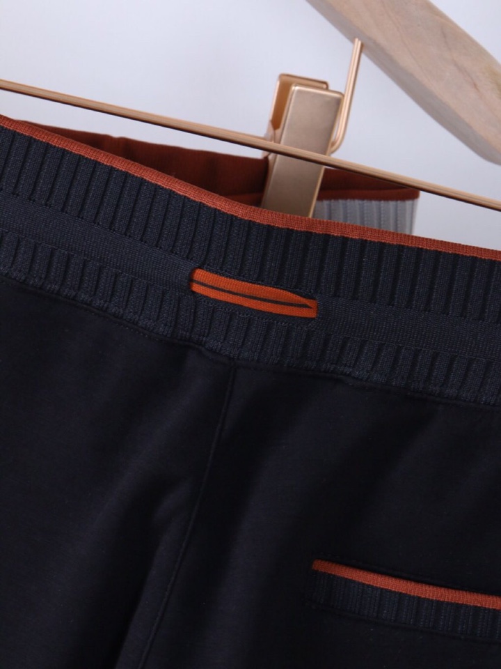 Ermenegildo Zegna 杰尼亚空气层质感长裤休闲裤\n质感老钱男士束腰直筒休闲裤，裤腰罗纹撞