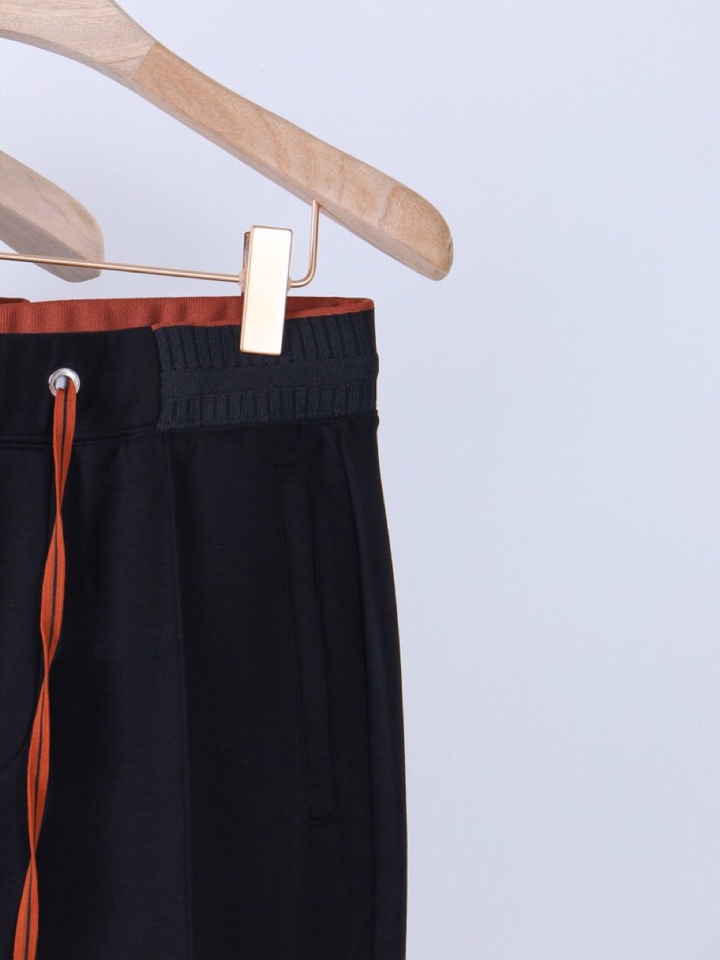 Ermenegildo Zegna 杰尼亚空气层质感长裤休闲裤\n质感老钱男士束腰直筒休闲裤，裤腰罗纹撞