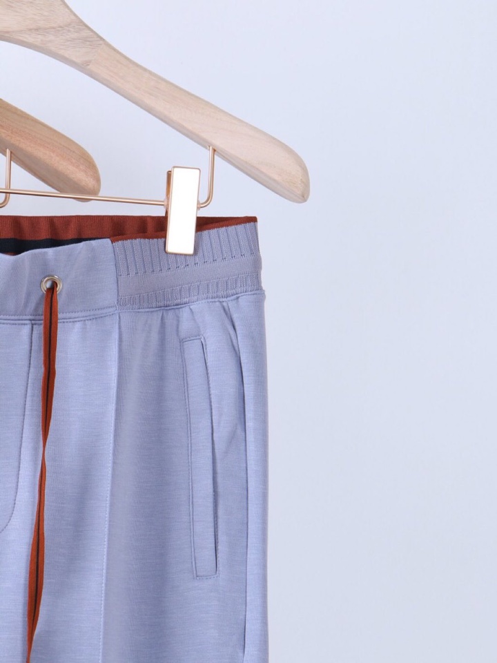 Ermenegildo Zegna 杰尼亚空气层质感长裤休闲裤\n质感老钱男士束腰直筒休闲裤，裤腰罗纹撞