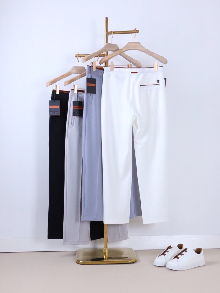 Ermenegildo Zegna 杰尼亚空气层质感长裤休闲裤\n质感老钱男士束腰直筒休闲裤，裤腰罗纹撞