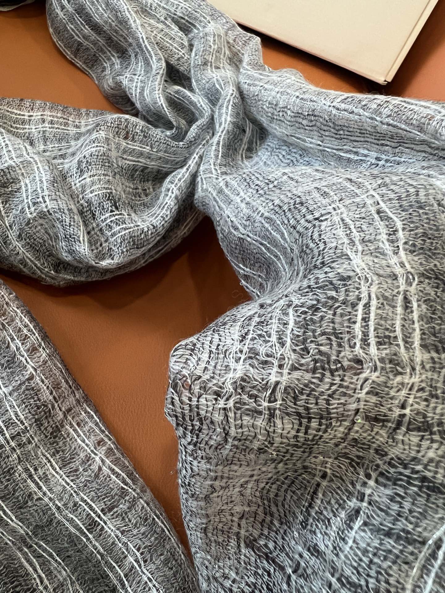 福利🉐️久违正品BRUNELLO CUCINELLI的订单，独家原单渠道，bling的BC的专属金属纱线