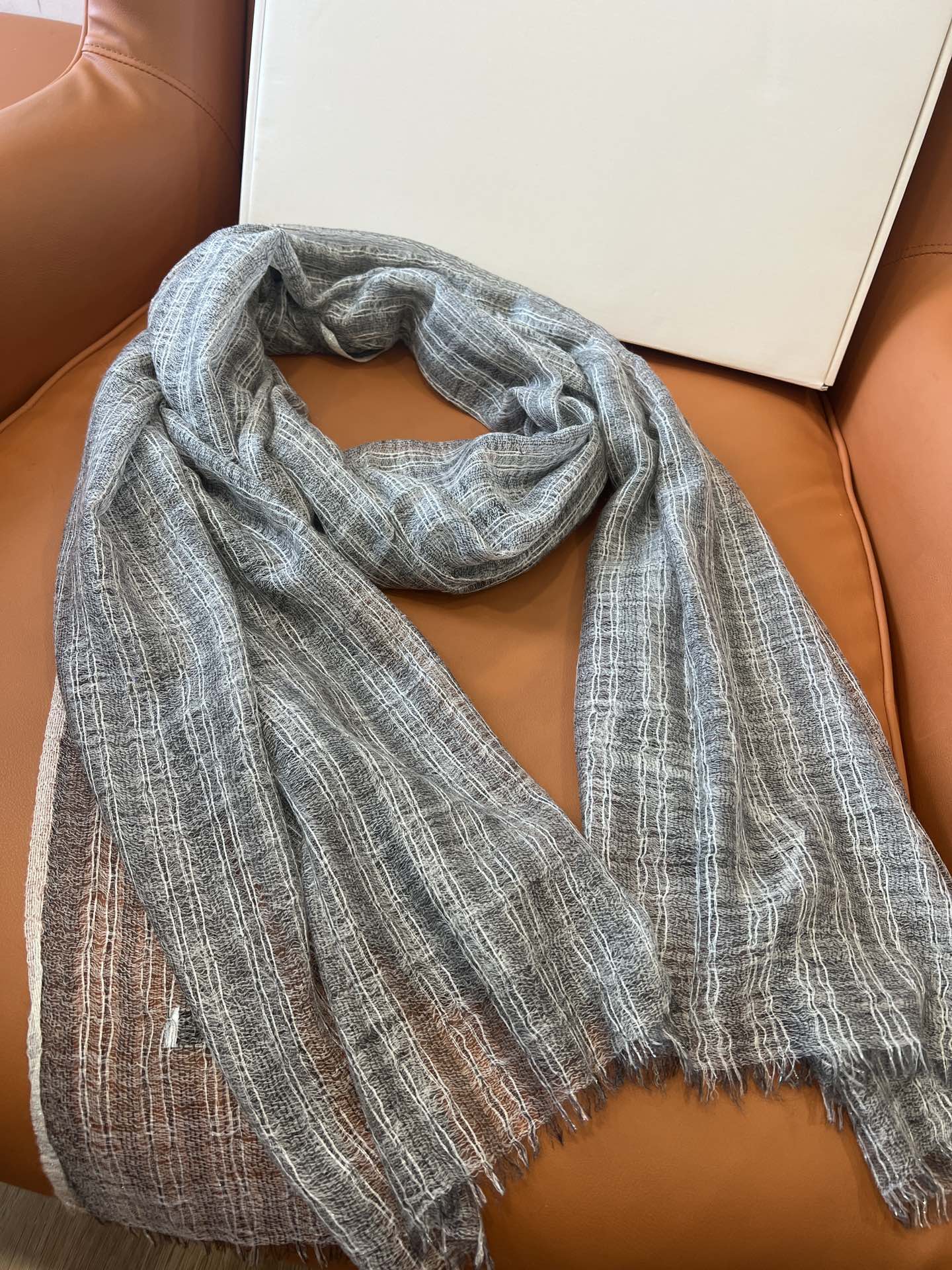 福利🉐️久违正品BRUNELLO CUCINELLI的订单，独家原单渠道，bling的BC的专属金属纱线