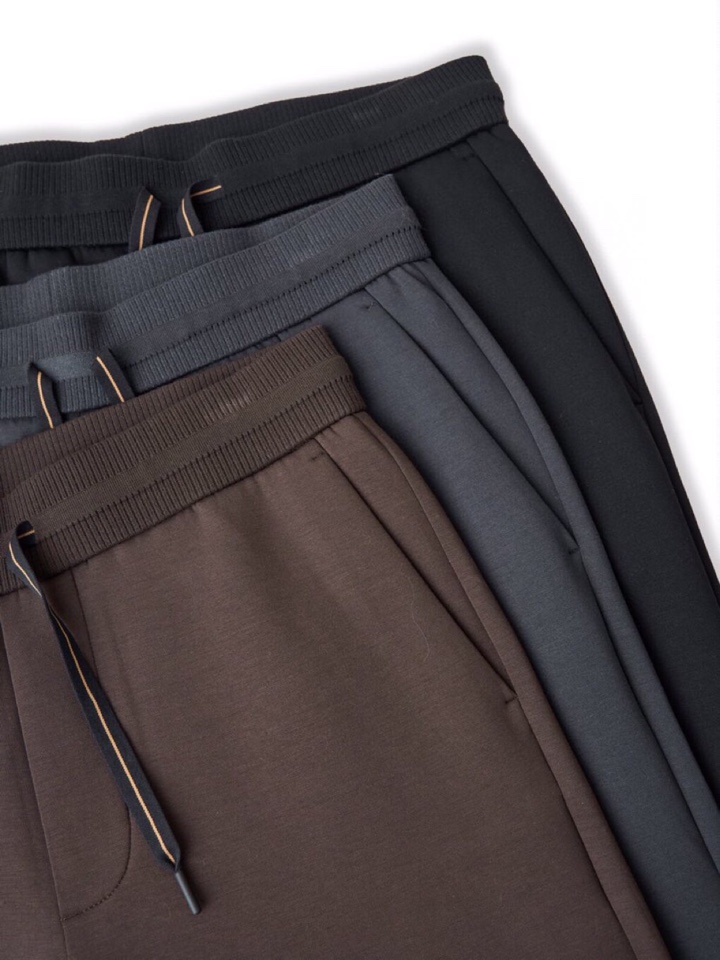 Ermenegildo Zegna 杰尼亚2025秋冬ZEGNA/静奢风格休闲裤。定织360克重超滑棉，