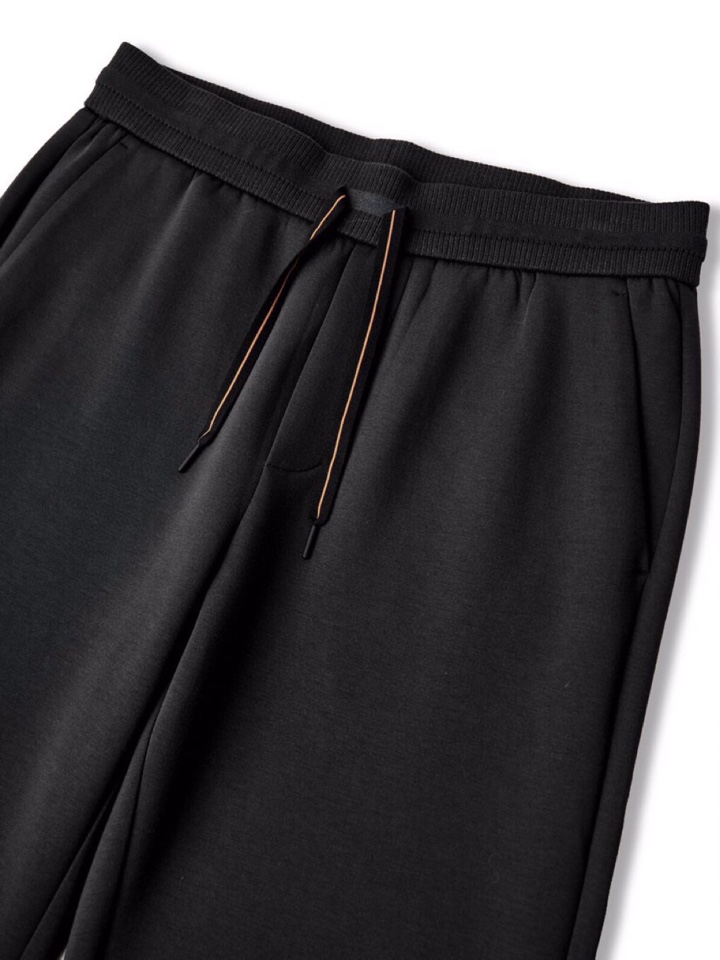 Ermenegildo Zegna 杰尼亚2025秋冬ZEGNA/静奢风格休闲裤。定织360克重超滑棉，
