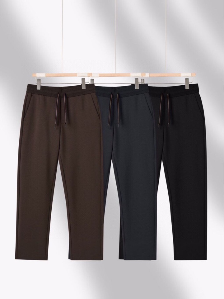 Ermenegildo Zegna 杰尼亚2025秋冬ZEGNA/静奢风格休闲裤。定织360克重超滑棉，