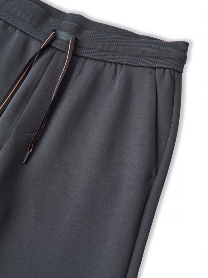 Ermenegildo Zegna 杰尼亚2025秋冬ZEGNA/静奢风格休闲裤。定织360克重超滑棉，
