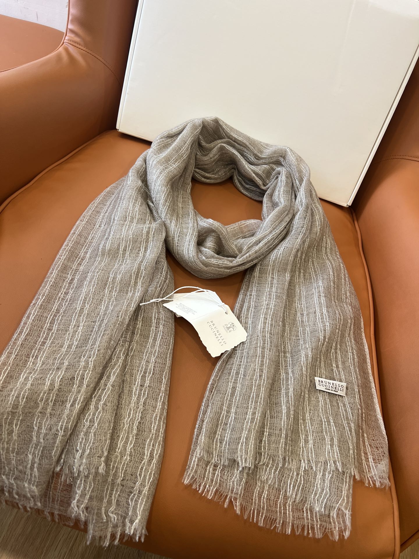 福利🉐️久违正品BRUNELLO CUCINELLI的订单,独家原单渠道,bling的BC的专属金属纱线