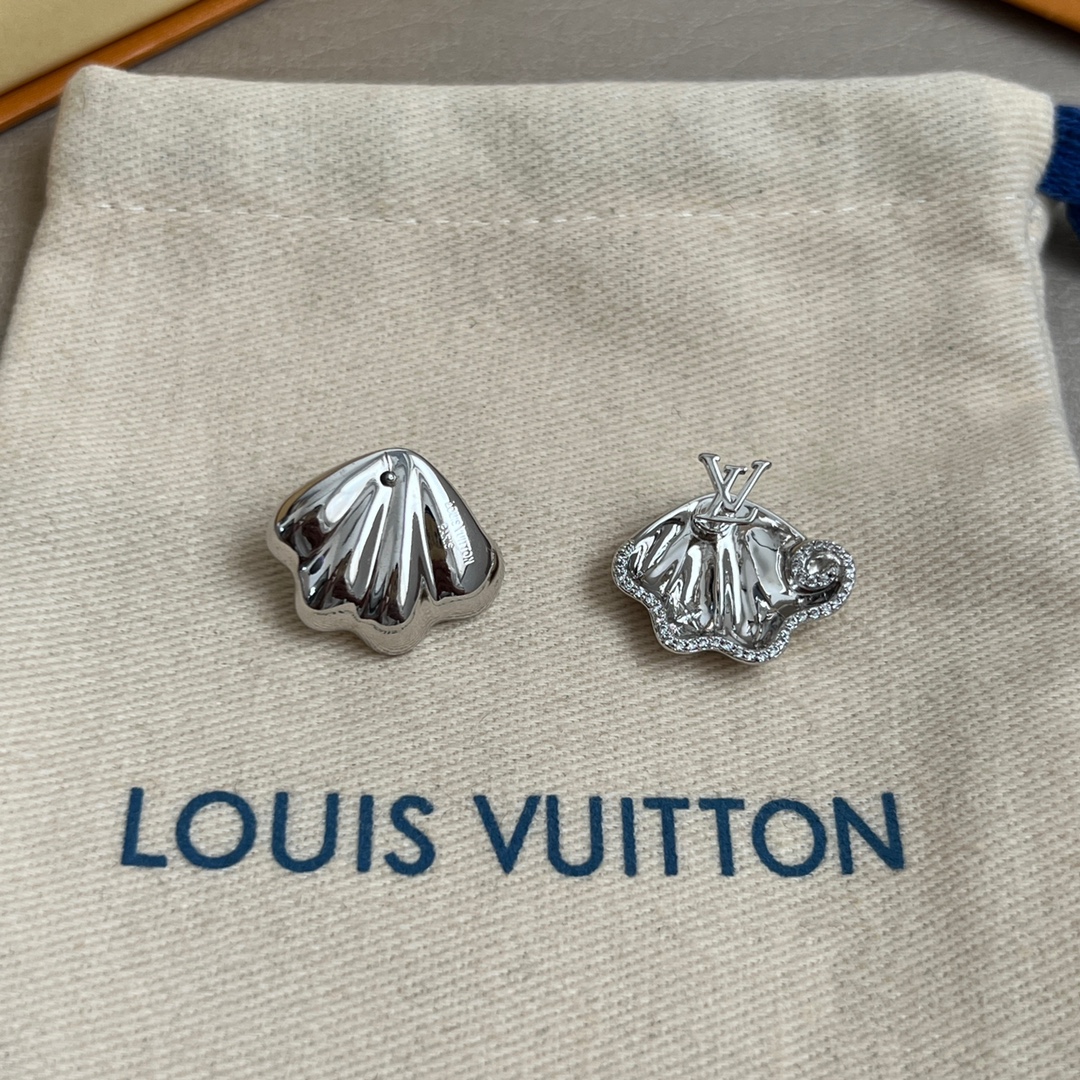 【】🔥新款🔥LV 耳钉🔹🔹Louis Vuitton 路易威登🔹专柜一致材质 火爆款出货 设计独特 复古