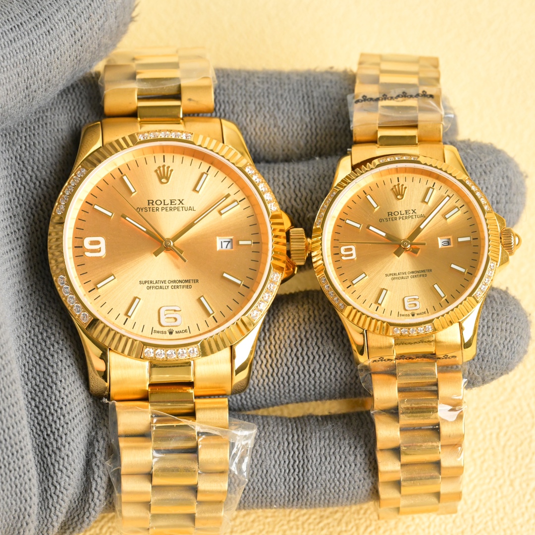 NO:340018,White and gold Valentine's Day best gift top quality Popular factory official website Swiss quality masterpieces are popular all over the world Please be sure of the best quality for top works [Rolex Classic Watch] The only genuine product purchased in the market 1: The shell cover is made of 316 stainless steel, and each shell cover is processed with CNC throughout the process to achieve perfection 2: The movement of Japanese observatory is adopted. After strict control by our factory, it is debugged to achieve zero repair stability 3: The Swiss sapphire mirror is transparent and bright 4: Super waterproof 50 meters, male size 41mm, female size 34mm, rolex19860909白 金 情人节最佳礼品热门大厂顶级品质 官网瑞士品质神作 火爆全球 顶级之作敬请认准最好品质【劳力士经典对表】 市场唯一购买正品开发产品 1:壳套采用316精钢材质打磨 每个壳套全程CNC处理所有细节达到完美 2:采日本天文台级别机芯 经过本厂严格把控 调试 达到零返修稳定性 3:采用瑞士蓝宝石镜面 通透明亮 4:超强防水50米 男尺寸41mm、女尺寸34mm,,rolex,Watch