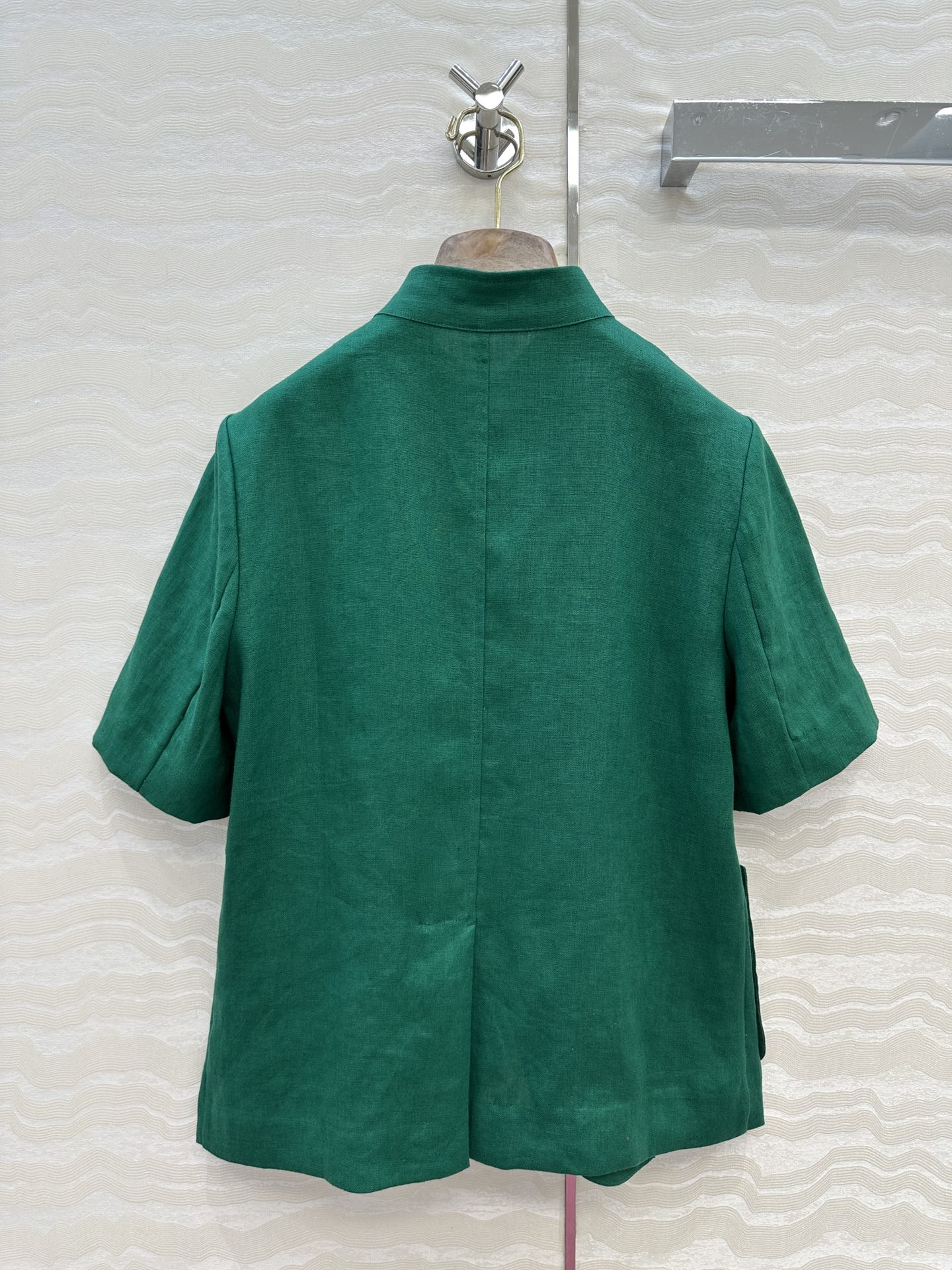 独家首发！高端原单品质❤️lP🆕高智感穿搭！老钱风氛围感优雅短袖外套。经典标志性sPagna夹克！进口1