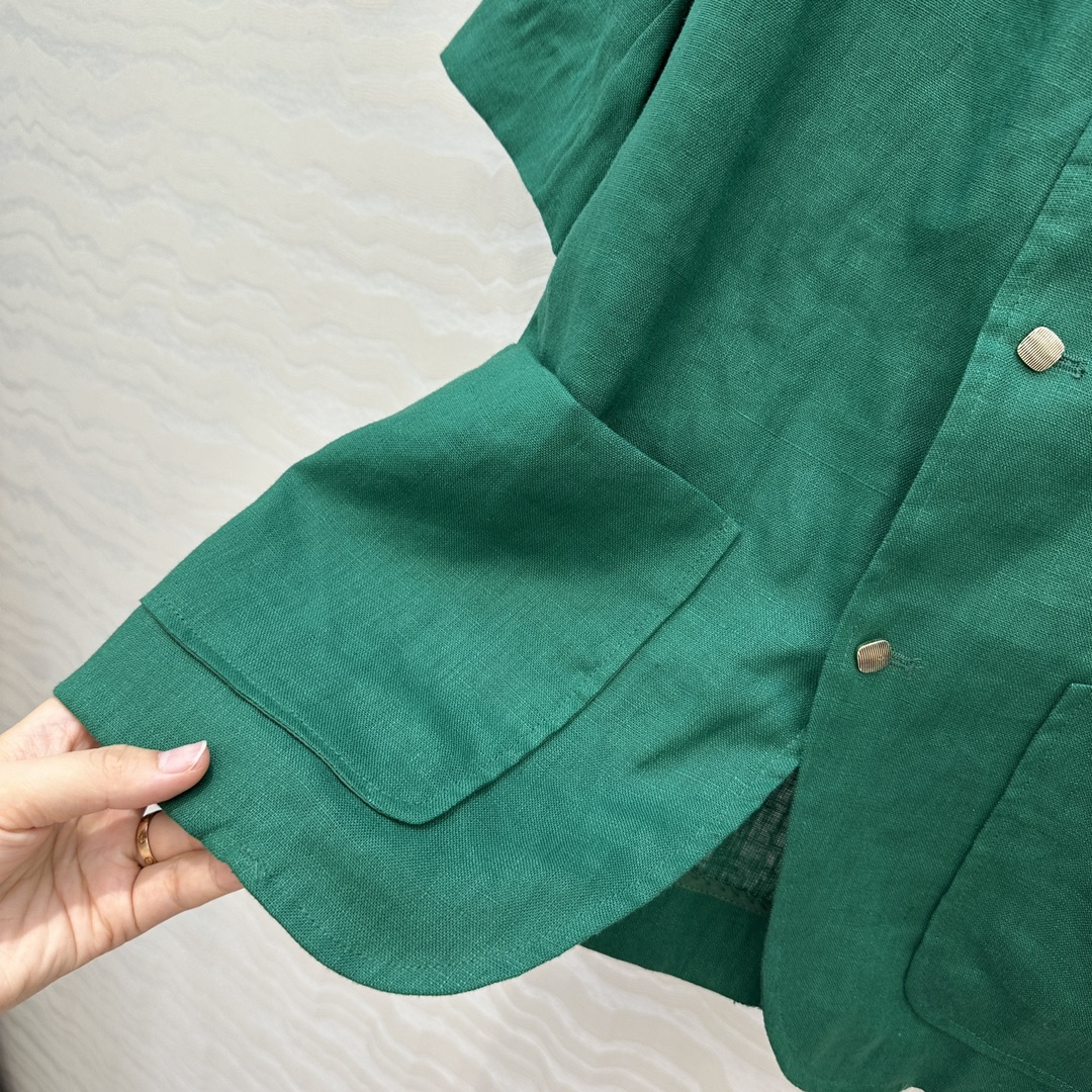 独家首发！高端原单品质❤️lP🆕高智感穿搭！老钱风氛围感优雅短袖外套。经典标志性sPagna夹克！进口1