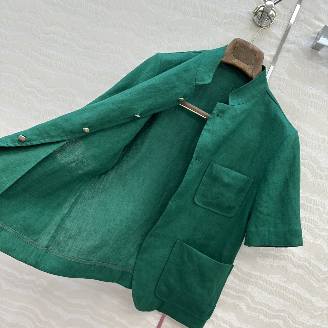 独家首发！高端原单品质❤️lP🆕高智感穿搭！老钱风氛围感优雅短袖外套。经典标志性sPagna夹克！进口1