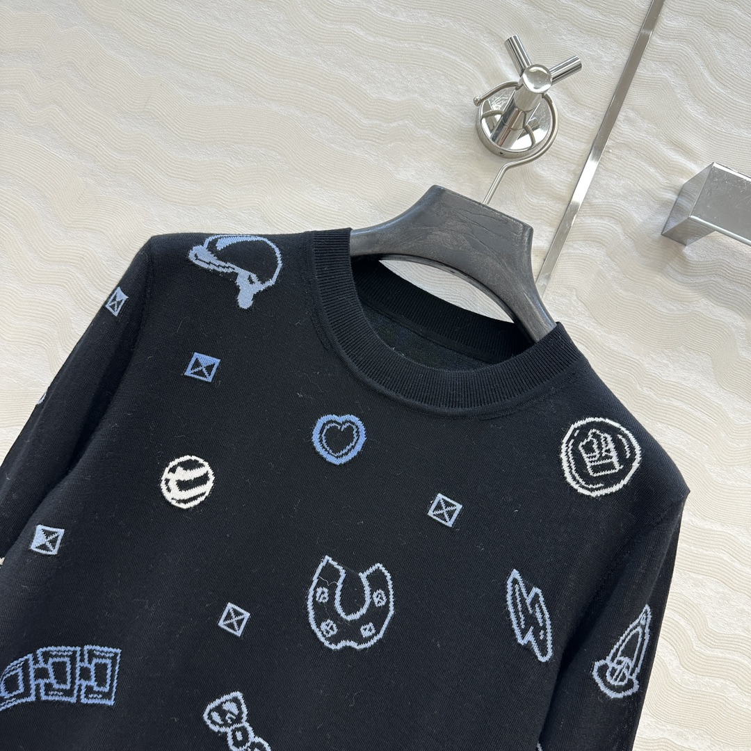 独家首发，原单品质❤️H高智感穿搭！早秋新品提花长袖上衣！18针进口100%羊毛纱线细腻柔软的手感无敌赞