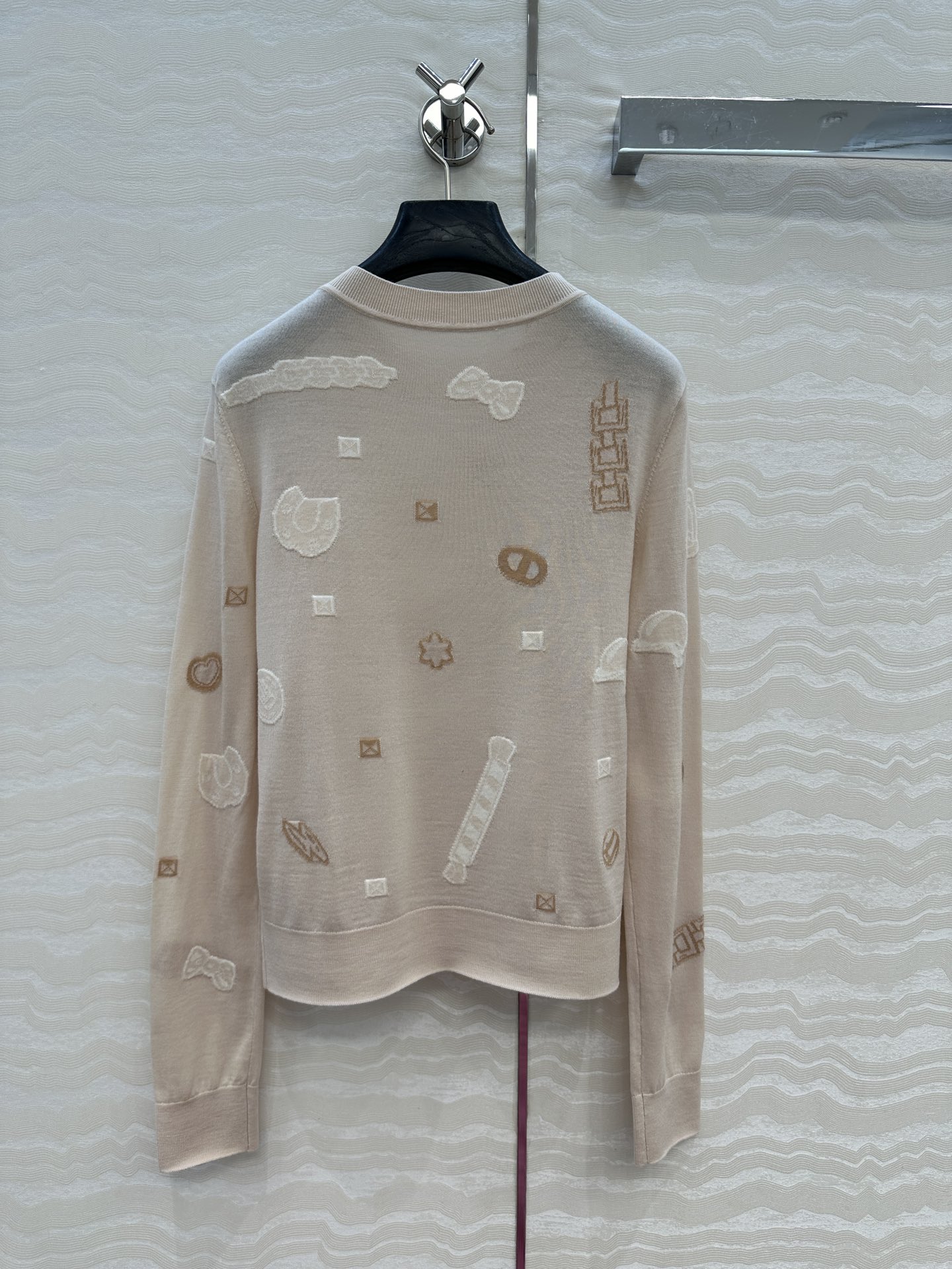 独家首发，原单品质❤️H高智感穿搭！早秋新品提花长袖上衣！18针进口100%羊毛纱线细腻柔软的手感无敌赞