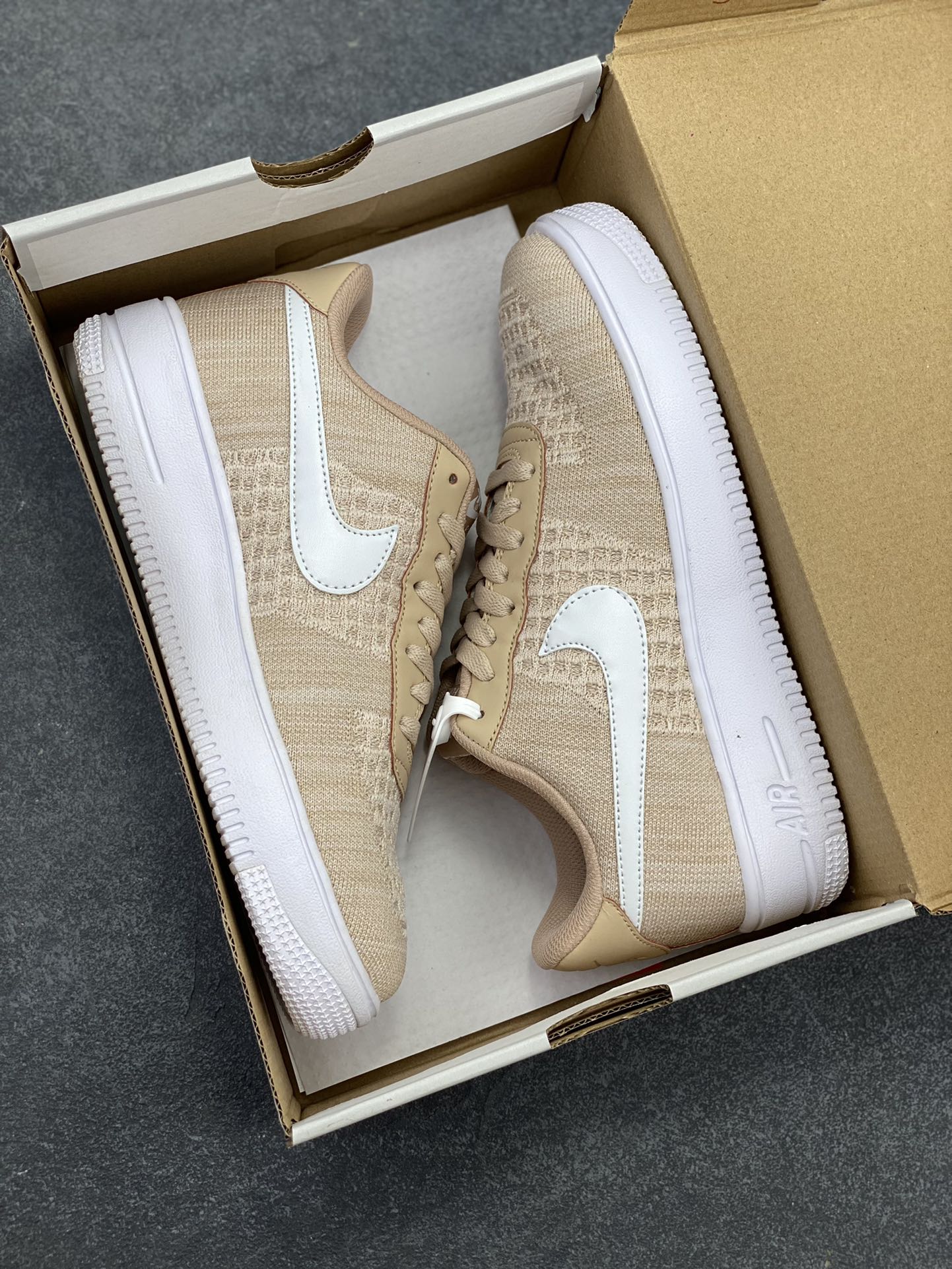图片[9]-Nike Air Force 1 Low 飞织卡其色 透气空军一号低帮休闲板鞋 原厂材料 原楦头原纸板 纯正空军版型 内置全掌气垫 货号：CI0051-200 尺码：36 36.5 37.5 38 38.5 39 40 40.5 41 42 42.5 43 44 44.5 45-选品中心