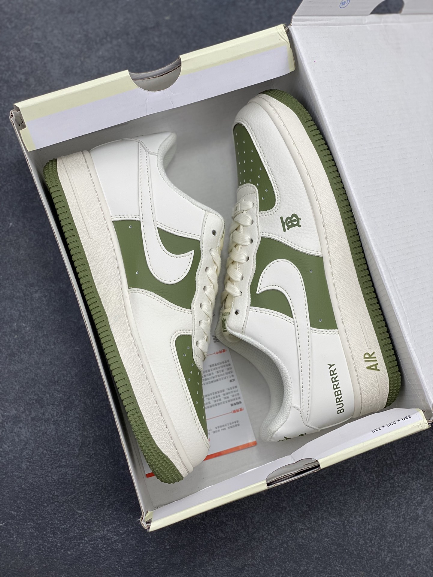 图片[9]-福利特价 NIke Air Force 1 \’07 Low “巴宝莉联名–米白艾青拼接”空军一号 低帮 运动鞋 休闲鞋 折边针车 工艺难度大 原楦头原纸板 原装鞋盒 定制五金配件 内置全掌气垫 原厂鞋底 货号：BB8588-221 尺码：36 36.5 37.5 38 38.5 39 40 40.5 41 42 42.5 43 44 44.5 45-选品中心