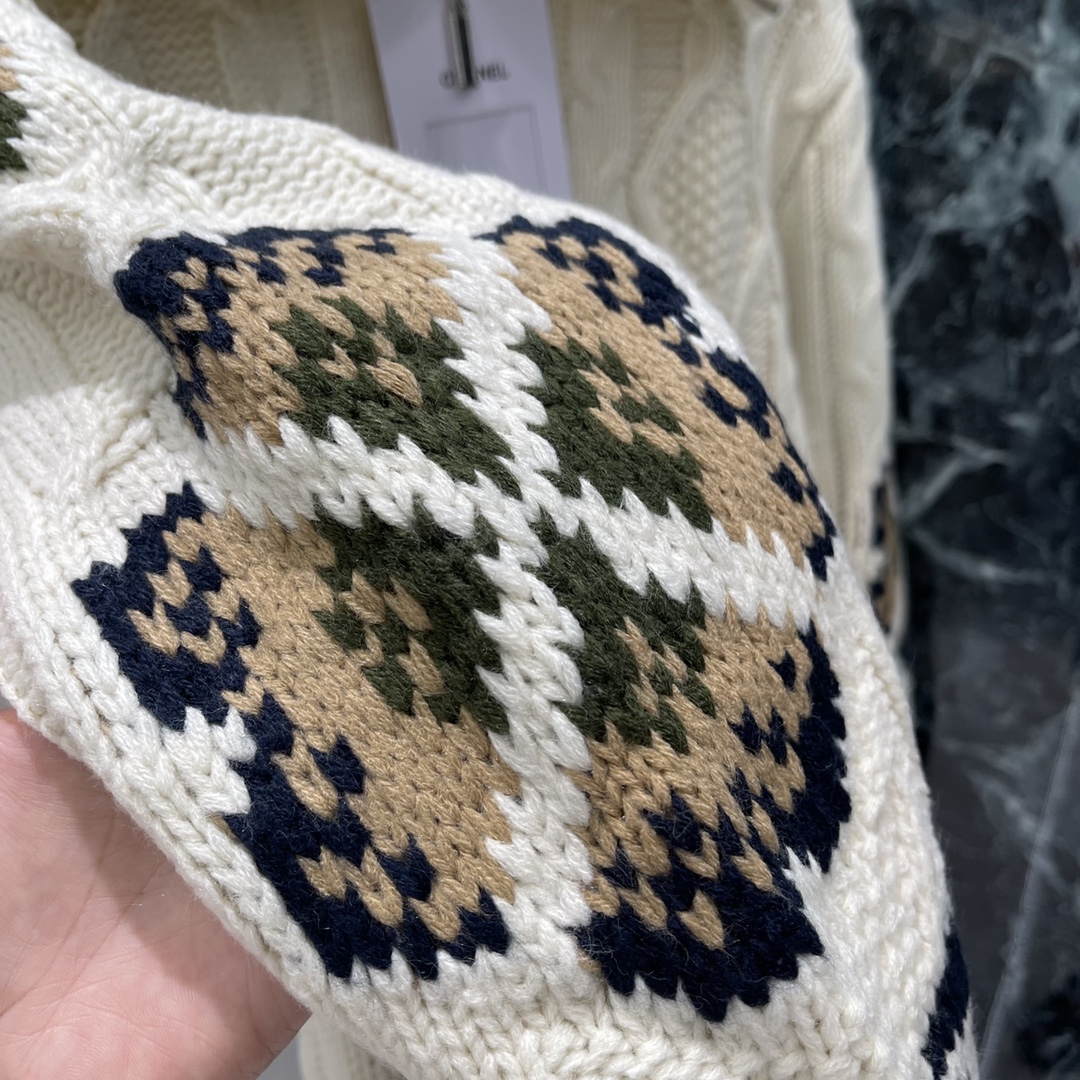 
小香 25早秋新款 针织提花拉链毛衣 滑雪🎿系列 质感舒适柔软 精致撞色提花 肌理纹路呈现 成衣气质高