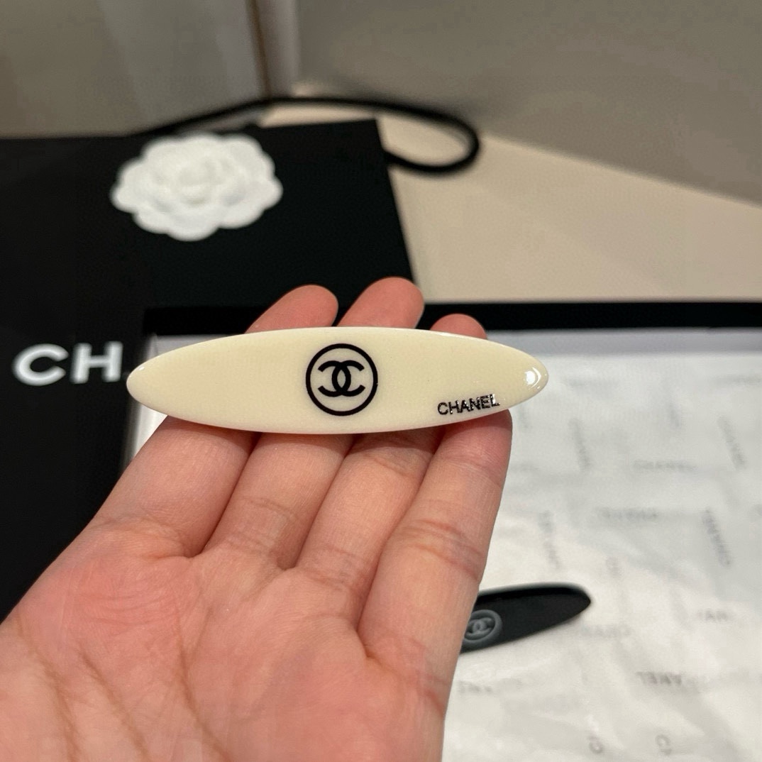 🆕

chanel 香奈儿新款发夹