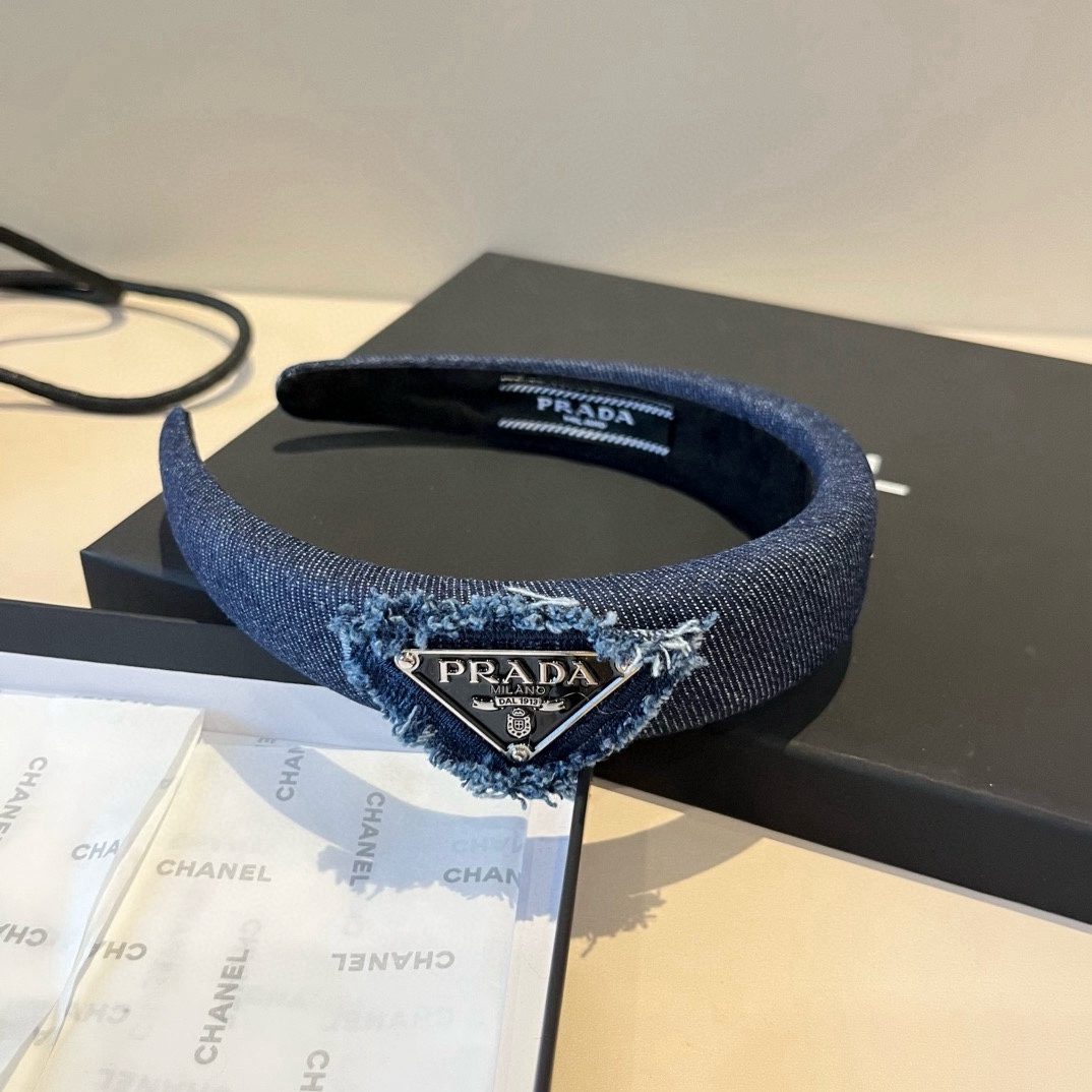 🆕

PRADA普拉达发箍