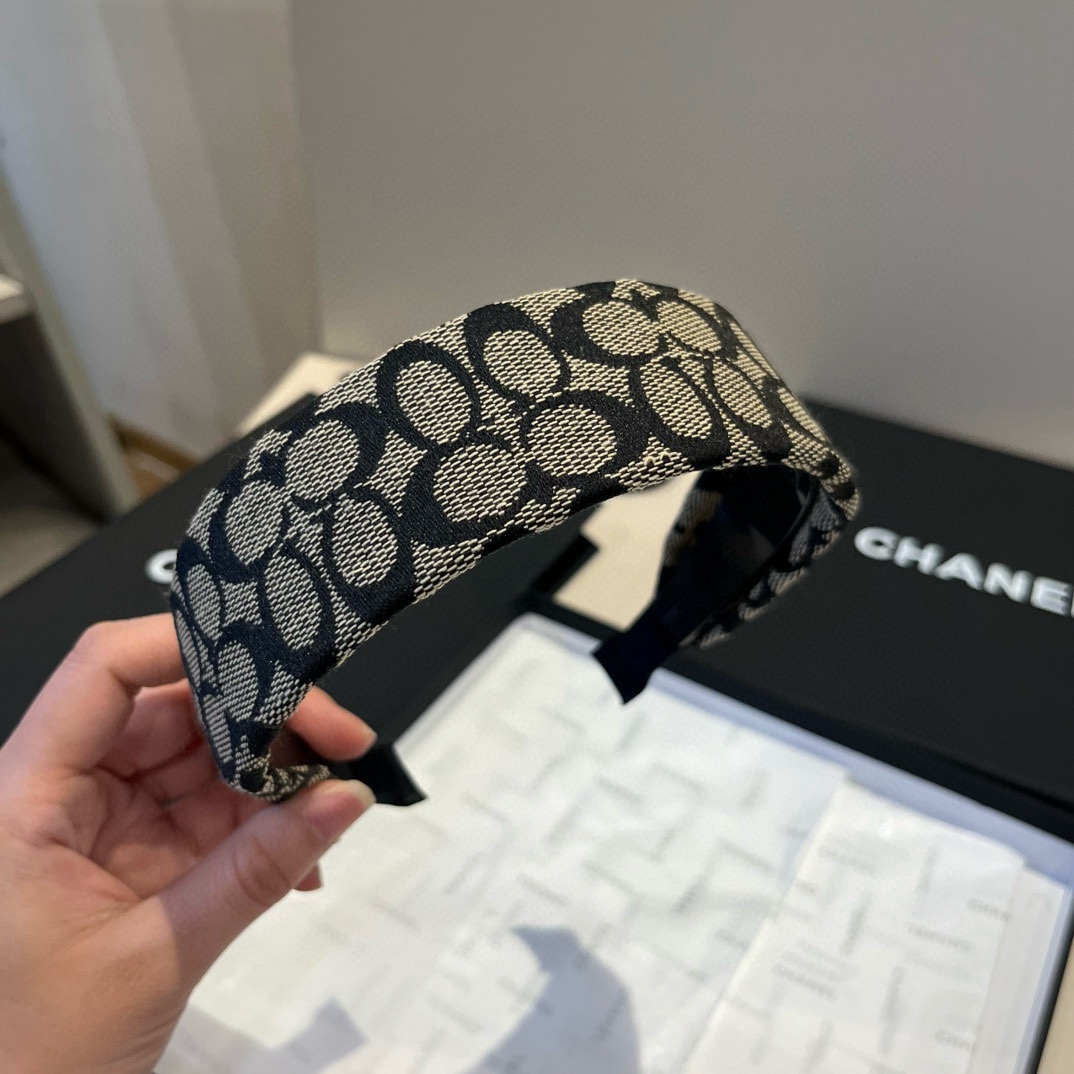 🆕

托尼伯奇新款发箍