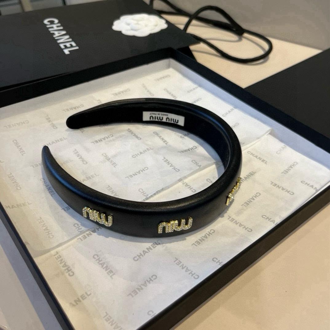 🆕

miumiu新款发箍