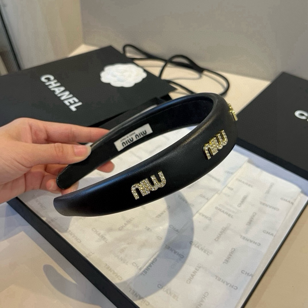 🆕

miumiu新款发箍