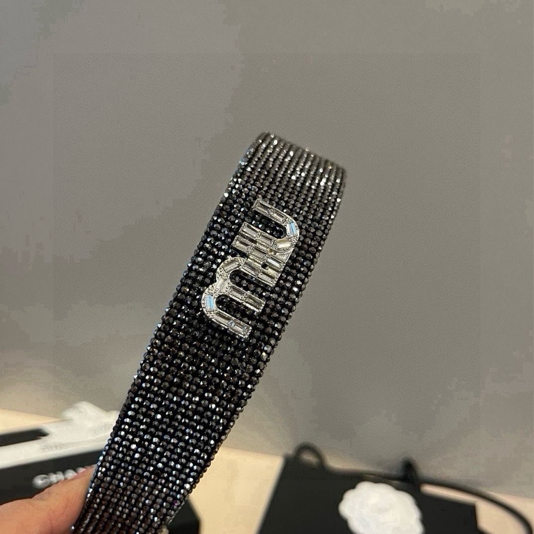 🆕

miumiu缪缪发箍