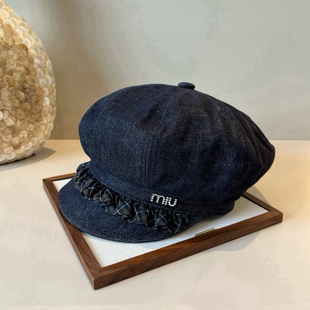 🆕

miumiu缪缪新款鸭舌军帽，高级定制，头围57cm