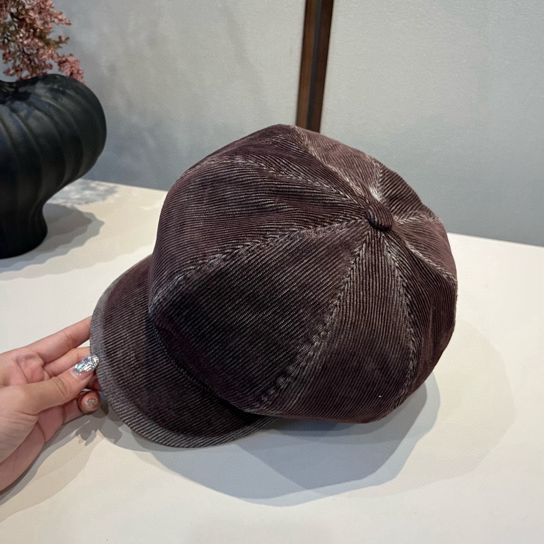 🆕

miumiu缪缪新款鸭舌画家帽，头围57cm