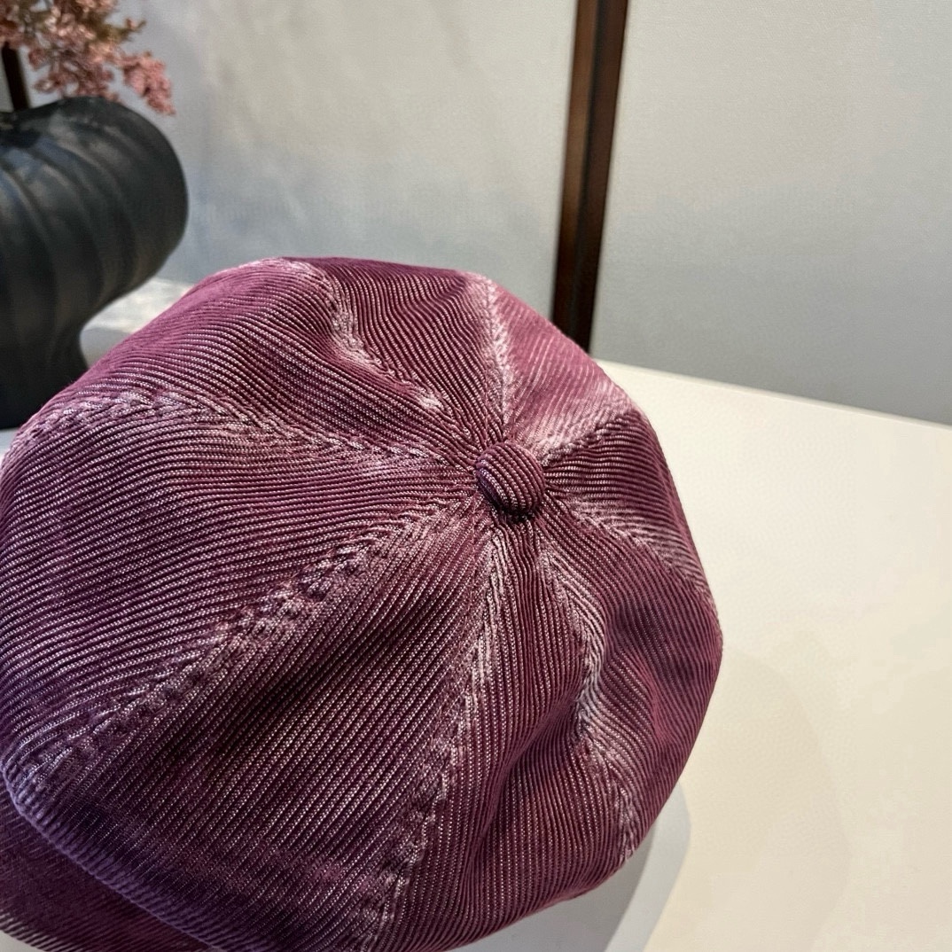 🆕

miumiu缪缪新款鸭舌画家帽，头围57cm