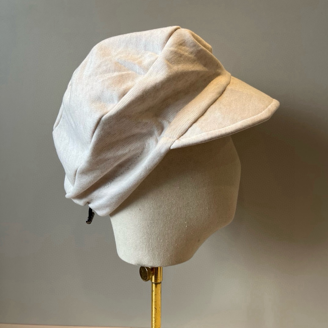 🆕

罗意威秋款画家鸭舌帽，后松紧带调节，适合任何脸型