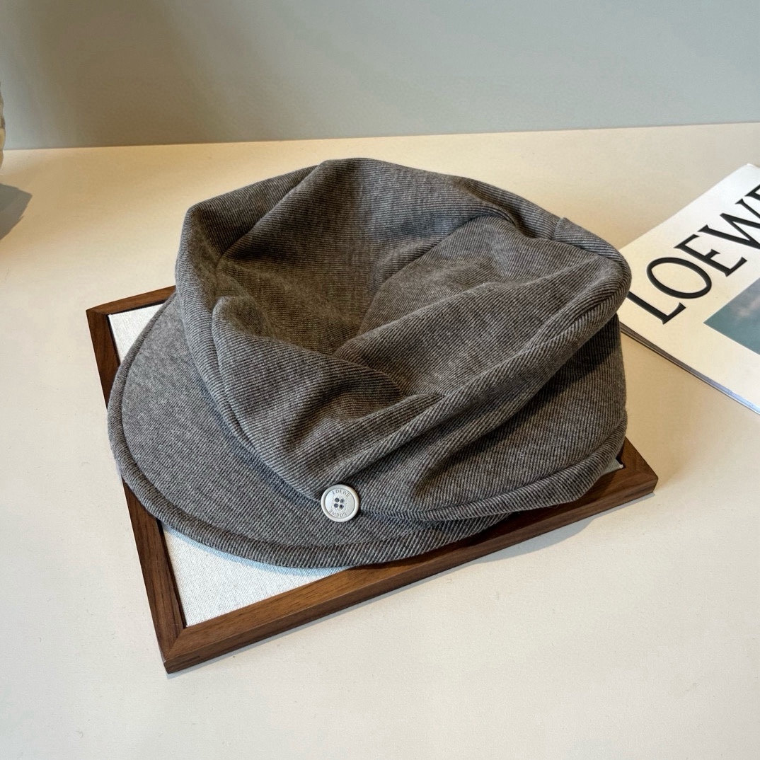 🆕

罗意威秋款画家鸭舌帽，后松紧带调节，适合任何脸型