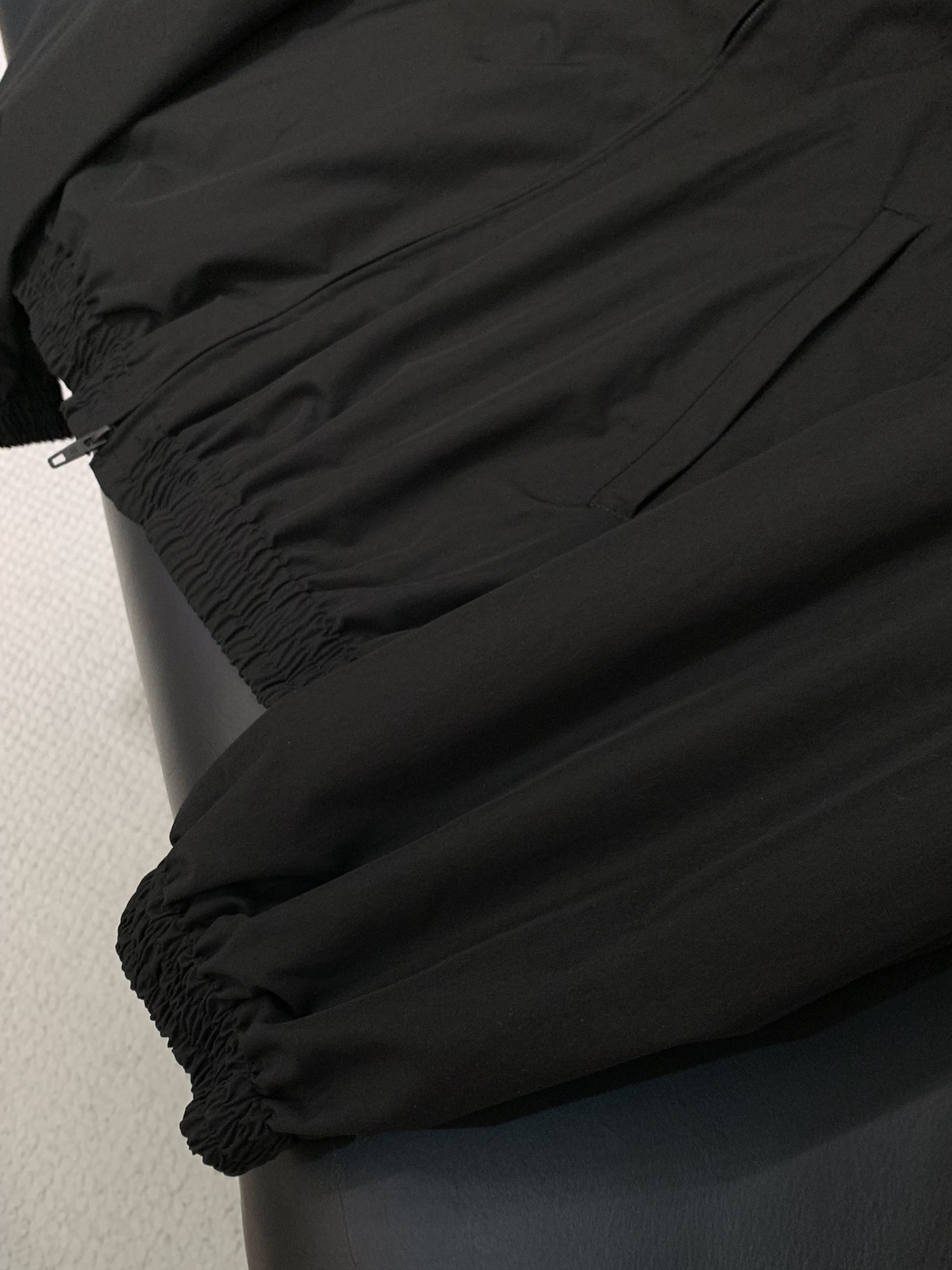 ，Balenciaga 巴黎世家，2025秋季最新款，专柜同步有售，原单狠货，爆款时尚休闲外套，进口原版